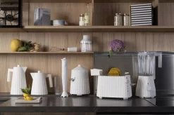 Alessi Plissé Waterkoker 1,7L Grijs -Meubelwinkel x886x886 alessi pliss broodrooster8.jpg.pagespeed.ic .eECWkzGJ A 4