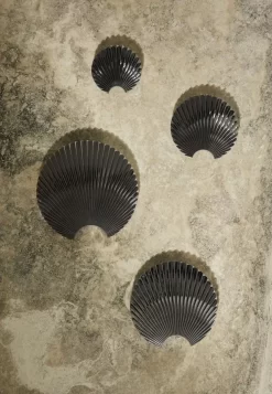 AYTM Concha Wandhaak Large Goud -Meubelwinkel x886x886 aytm concha wandhaak large2.jpg.pagespeed.ic .xnHVKoibIw