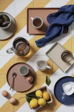 Broste Copenhagen Donna Dienblad Ø22 Lavendel -Meubelwinkel x886x886 broste copenhagen donna dienblad1.jpg.pagespeed.ic .pNOukl0apr