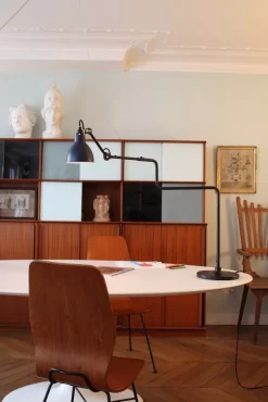 DCW éditions Lampe Gras N317 Bureaulamp Ruw Koper -Meubelwinkel x886x886 dcw editions lampe gras n317 tafellamp sfeer 4.jpg.pagespeed.ic .JW051Ka7B