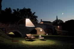 Emu Cone Small Tafellamp LED Blue Flowers -Meubelwinkel x886x886 emu cone small tafellamp led1.jpg.pagespeed.ic .ZYxGGxaxTL