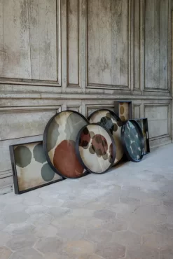 Ethnicraft Layered Dots Dienblad Pinot Ø48 -Meubelwinkel x886x886 ethnicraft layered dots dienblad pinot 486.jpg.pagespeed.ic .Mh kz93kkD