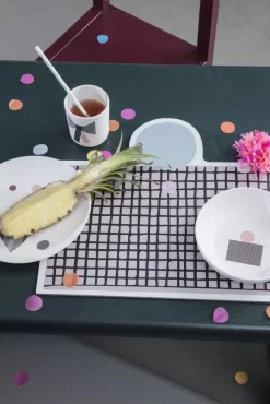 Ferm Living Little Architect Kindertafel Yellow -Meubelwinkel x886x886 ferm living little architect kindertafel1.jpg.pagespeed.ic .824NhK974s