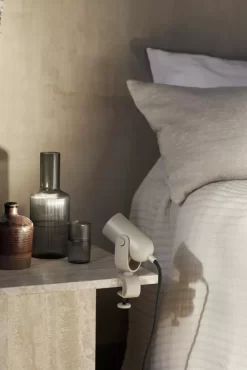 Ferm Living Ruuvi Klemlamp Cashmere -Meubelwinkel x886x886 ferm living ruuvi klemlamp8.jpg.pagespeed.ic .S4e 1FtO68
