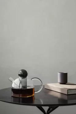 Ferm Living Still Theepot 10 Ferm Living Still Theepot -Meubelwinkel x886x886 ferm living still theepot1.jpg.pagespeed.ic .cVuKv6NA9l
