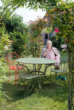 Fermob 1900 Tuinstoel Met Armleuning Rosemary 19 Fermob 1900 Tuinstoel Met Armleuning Rosemary -Meubelwinkel x886x886 fermob 1900 tuinstoel met armleuning26.jpg.pagespeed.ic .nH6LFZIaCL