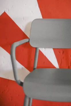 Fermob Studie Tuinstoel Met Armleuning Anthracite -Meubelwinkel x886x886 fermob studie tuinstoel met armleuning7.jpg.pagespeed.ic .wC4gnKhsZ1