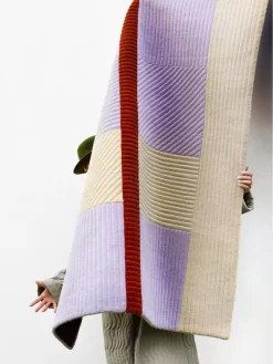 Finarte Ametisti Vloerkleed 140x200 Beige/lila -Meubelwinkel x886x886 finarte ametisti vloerkleed 140x200 beige blauw1.jpg.pagespeed.ic .eWG8rtzad1 1