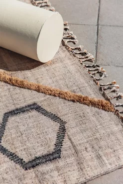 Finarte Helix Vloerkleed 200x300 Grijs -Meubelwinkel x886x886 finarte helix vloerkleed 170x240 grijs.jpg.pagespeed.ic .GN9k8UkrzN