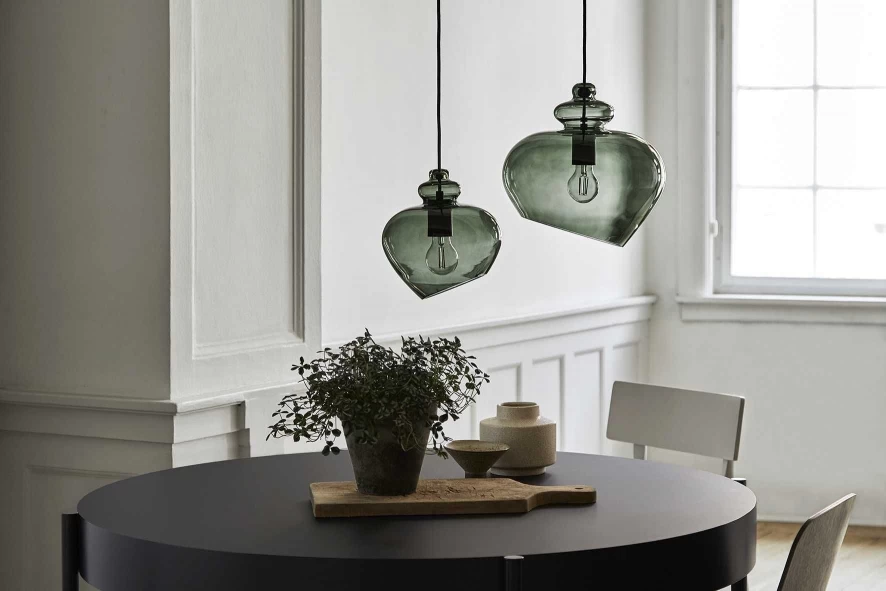 Frandsen Grace Hanglamp Ø23 Champagne Met Messing Fitting 5 Frandsen Grace Hanglamp Ø23 Champagne Met Messing Fitting - Afbeelding 5