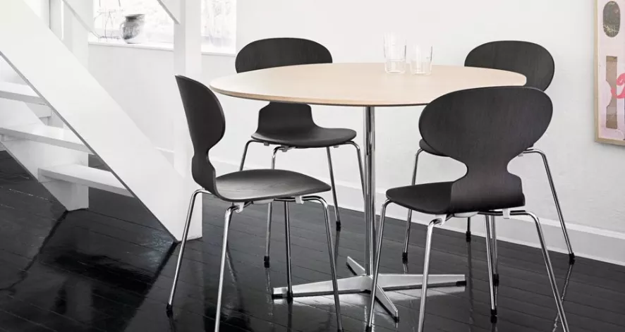 Fritz Hansen A603 Tafel Wit Laminaat 100x100 6 Fritz Hansen A603 Tafel Wit Laminaat 100x100 - Afbeelding 6