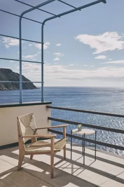 Gubi TS Bijzettafel Buiten 40 Zwart/wit Travertine -Meubelwinkel x886x886 gubi ts bijzettafel buiten 401.jpg.pagespeed.ic .B t ckntgD