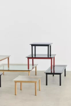 Hay Kofi Salontafel Gelakt Eiken 100x100 Geribbeld Glas -Meubelwinkel x886x886 hay kofi salontafel gelakt eiken 60x60.jpg.pagespeed.ic .xk7U59EoEW