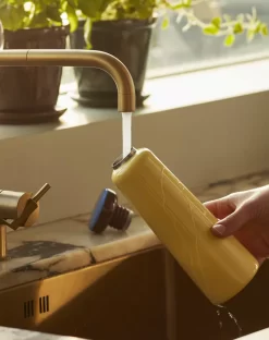 Hay Sowden Bottle Karaf 0.5 Liter Grijs -Meubelwinkel x886x886 hay sowden bottle karaf4.jpg.pagespeed.ic .mYnBU7aik1