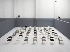 Normann Copenhagen Herit Armchair Smoked Oak Stoel Synergy Zand -Meubelwinkel x886x886 herit oak stoel5.jpg.pagespeed.ic . okMWZDiIX