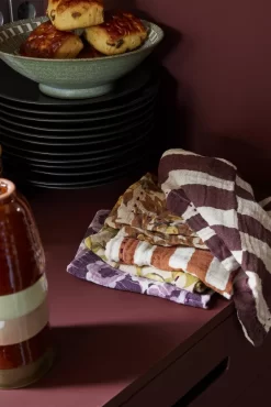 HKliving Cotton Servet Set Van 2 Floral Vintage 25 HKliving Cotton Servet Set Van 2 Floral Vintage -Meubelwinkel x886x886 hkliving cotton servet set van 215.jpg.pagespeed.ic .Njx3phOltn