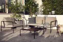 Houe Avon Lounge Fauteuil Frame Zwart Stof Papyrus -Meubelwinkel x886x886 houe avon 2 zits tuinbank4.jpg.pagespeed.ic .DHSLZUSIDB