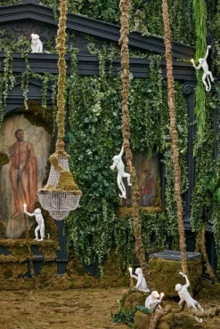 Seletti Monkey Ceiling Outdoor Hanglamp Zwart -Meubelwinkel x886x886 monkey standing vloerlamp9.jpg.pagespeed.ic .QIKn8OIms4