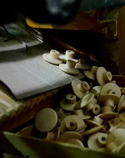 Muuto The Dots Haak Ø13 Burnt Orange -Meubelwinkel x886x886 muuto the dots haak 5 stuks8.jpg.pagespeed.ic .od9hkirwUs