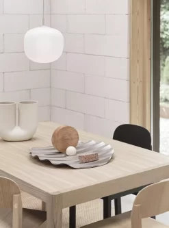 Muuto Workshop Bureau 130x65 Zwart Linoleum -Meubelwinkel x886x886 muuto workshop bureau 130x6512.jpg.pagespeed.ic .vOAAM9Bo8h