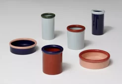 Nine Rod Schaal Ø23.3 Red/Coral -Meubelwinkel x886x886 nine rod vaas 222.jpg.pagespeed.ic .T11WyiPe9A