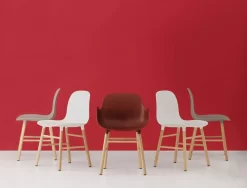 Normann Copenhagen Form Armchair Stoel Met Eiken Onderstel Zwart 27 Normann Copenhagen Form Armchair Stoel Met Eiken Onderstel Zwart -Meubelwinkel x886x886 normann form armchair sfeer 3 2.jpg.pagespeed.ic .MU3K9H qQq