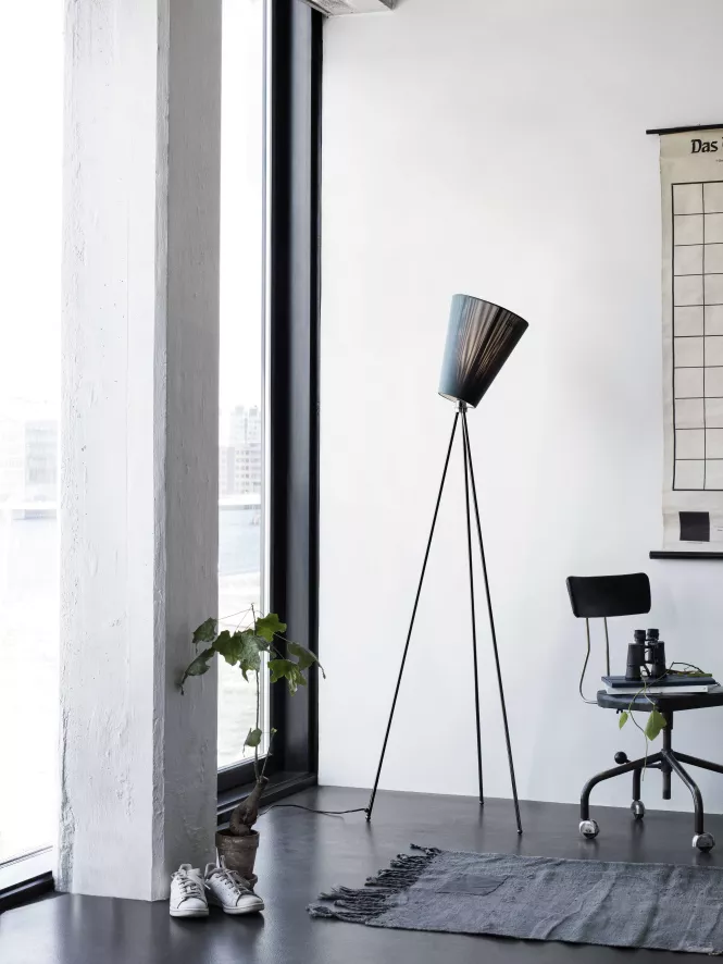 Northern Oslo Wood Vloerlamp Zwart Onderstel Groene Kap 3 Northern Oslo Wood Vloerlamp Zwart Onderstel Groene Kap - Afbeelding 3