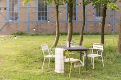 Emu Star Tuinstoel Met Armleuningen Military Groen -Meubelwinkel x886x886 seletti bella vista sfeer 2.jpg.pagespeed.ic .6NfJ74LJ2R