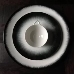 Serax Dé Tableware By Ann Demeulemeester Dinerbord Ø24 White/black 3 -Meubelwinkel x886x886 serax d tableware by ann demeulemeester ontbijtbord 17 528.jpg.pagespeed.ic .VxjAAveJyf