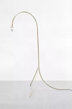 Valerie Objects Standing Lamp No. 1 Vloerlamp Zwart -Meubelwinkel x886x886 valerie objects standing lamp no 1 vloerlamp6.jpg.pagespeed.ic .E0g MDEeCp