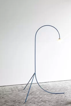 Valerie Objects Standing Lamp No. 1 Vloerlamp Zwart -Meubelwinkel x886x886 valerie objects standing lamp no 1 vloerlamp8.jpg.pagespeed.ic .DVDrfLA80b