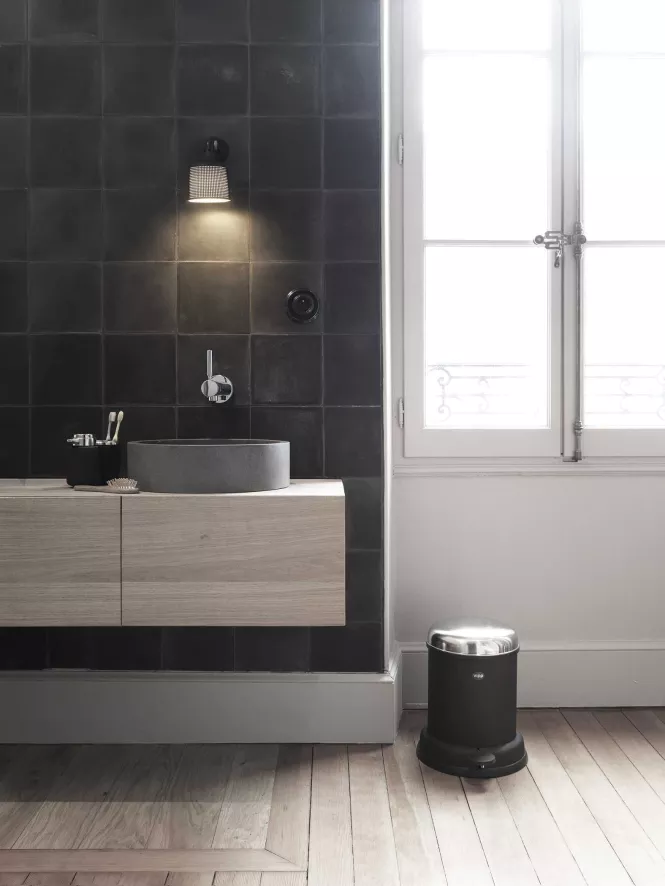 VIPP Vipp14 Pedaalemmer 8L Zwart 5 VIPP Vipp14 Pedaalemmer 8L Zwart - Afbeelding 5