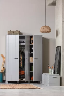 WOOOD Exclusive Dennis Kledingkast 3-deurs Steel Grey -Meubelwinkel x886x886 woood exclusive dennis kledingkast 3 deurs2.jpg.pagespeed.ic .Vg45DJRM2z