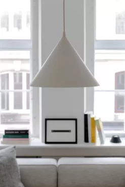 Woud Annular Hanglamp Ø46.8 Large LED White -Meubelwinkel x886x886 woud annular hanglamp large3.jpg.pagespeed.ic .wDjKle9kM